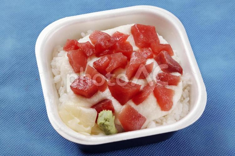 まぐろとろろ丼 海鮮丼,寿司,ねぎとろの写真素材