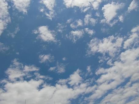 五月の雲-62 五月,青空,空の写真素材