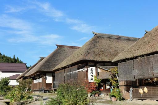 大内宿の茅葺き屋根 大内宿の茅葺き屋根 茅葺き,茅葺き屋根,大内宿の写真素材