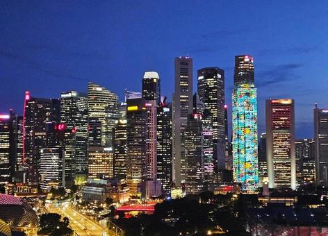 シンガポール ビル群の夜景 シンガポール ビル群の夜景の写真