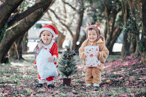 little santa and reindeer with presents, JPG little santa and reindeer with presents, JPG