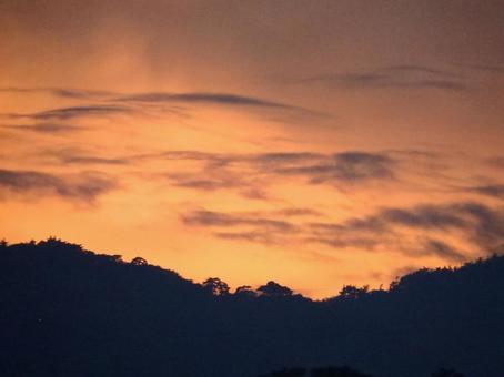 赤く染まる空の写真