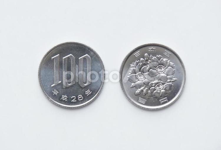 日本の100円玉硬貨 100円玉,硬貨,貨幣の写真素材