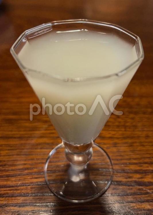 日本酒　にごり酒北あきたのグラス 日本酒,にごり酒,濁り酒の写真素材