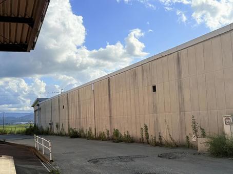 工場跡の静かな午後 工場跡の静かな午後 壁,建物,コントラストの写真素材