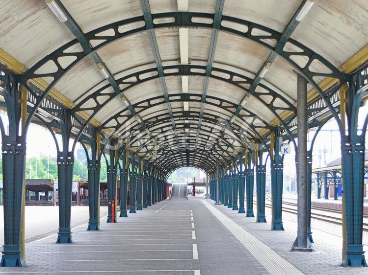 駅のホーム 駅舎,駅,アールデコの写真素材