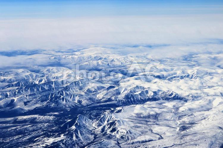 シベリアの山々（機内撮影） 空撮,シベリア,上空写真の写真素材