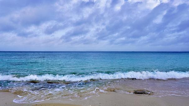 Toumai Beach on Tsuken Island in Uruma City, Okinawa Prefecture, JPG