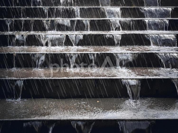 大雨の階段_AS000002 雨,豪雨,大雨の写真素材