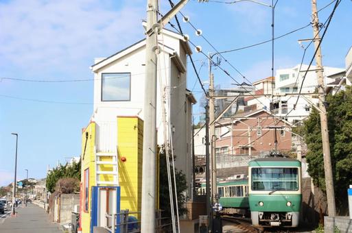 江ノ電 江ノ電 街並み,江ノ島電鉄線,江ノ島の写真素材