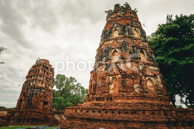 アユタヤの遺跡（タイ王国） 仏塔,周辺,遺跡の写真素材