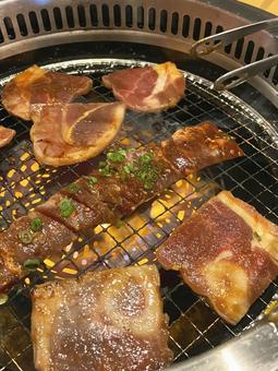 焼肉 焼肉,焼き肉,網焼きの写真素材