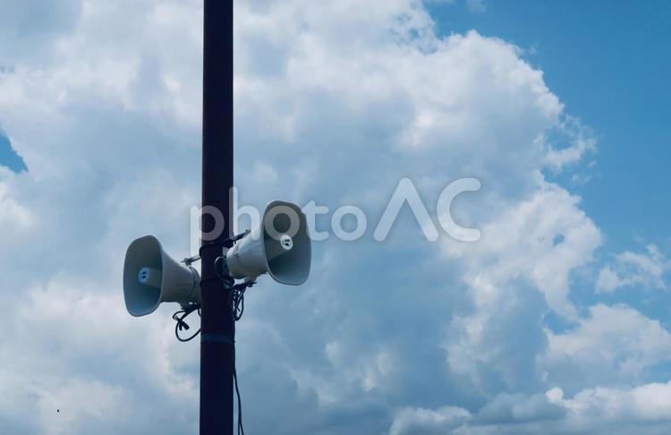 空と雲と拡声器 空,雲,拡声器の写真素材