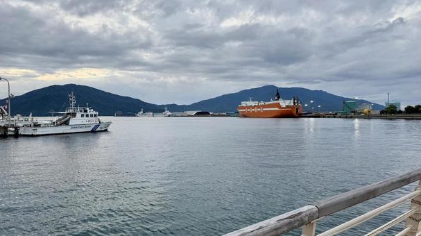 海 敦賀湾,海,港の写真素材
