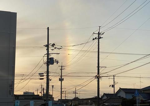 Countryside scenery - Rainbow clouds seen over the city in the evening, JPG Countryside scenery - Rainbow clouds seen over the city in the evening, JPG