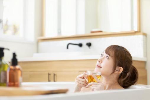 おこもり美容 バスタイム おこもり美容 バスタイム 女性,人物,ビューティーの写真素材