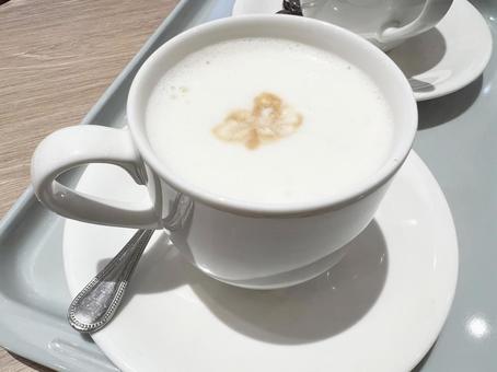 美味しそうな豆乳ラテ カフェラテ,豆乳ラテ,飲み物の写真素材