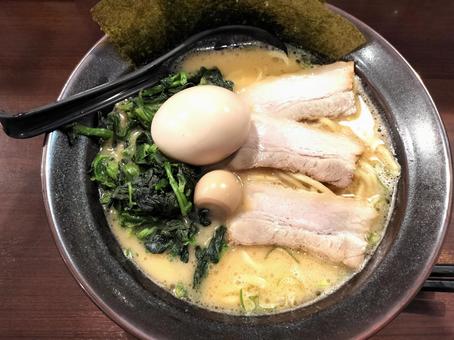 家系ラーメン 家系ラーメン 家系ラーメン,ラーメン,食べ物の写真素材