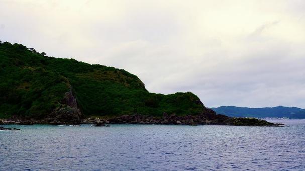 海から見た沖縄県慶良間諸島阿嘉島 海から見た沖縄県慶良間諸島阿嘉島の写真