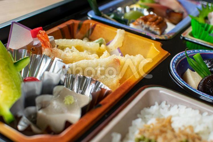 天婦羅のある仕出し弁当 仕出し弁当,天婦羅,てんぷらの写真素材
