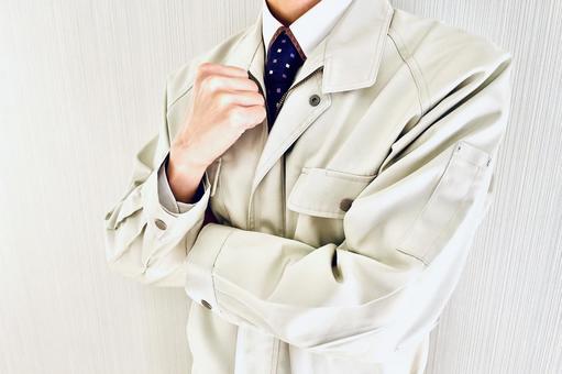 ガッツポーズする作業着姿の男性 ガッツポーズ,ビジネスマン,作業員の写真素材