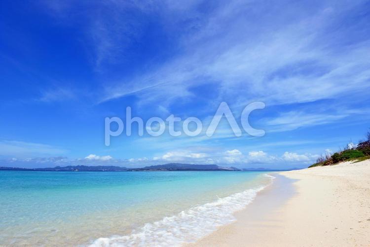 沖縄の美しい海 沖縄,海,自然の写真素材