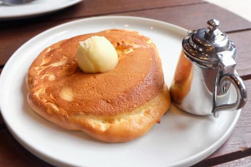 ふわふわパンケーキ(シロップ無し) ふわふわパンケーキ(シロップ無し)の写真