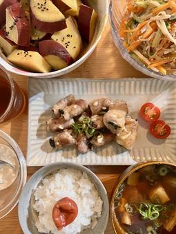 しそ豚マヨポン定食の写真