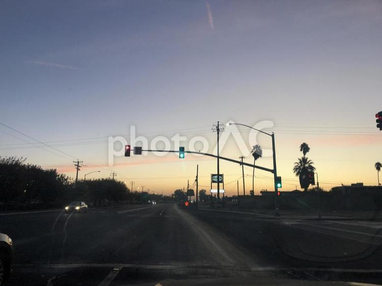 カリフォルニア／田舎で迎える日の出 アメリカ,外国,海外の写真素材