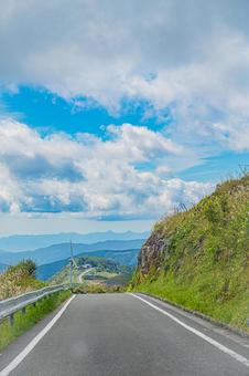 四国地方　四国カルスト台地の風景 カルスト台地,四国,四国地方の写真素材
