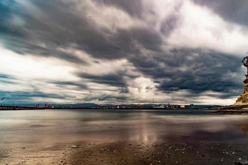 穏やかな海岸線の写真