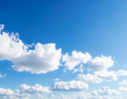 よく晴れた青空と白い雲 よく晴れた青空と白い雲の写真