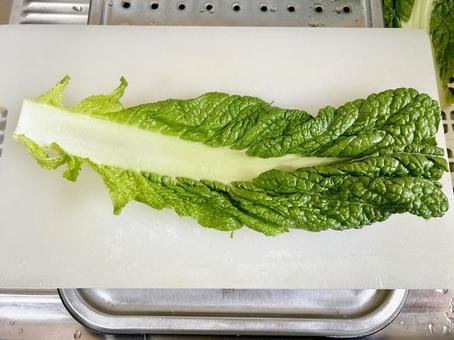 まな板の上のカツオ菜 まな板の上のカツオ菜の写真