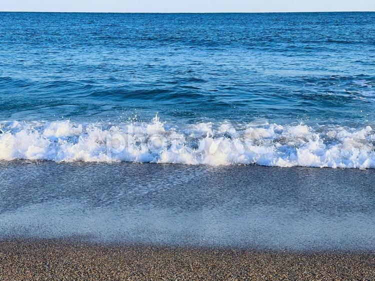 波打ち際の風景 波打ち際,波,海の写真素材