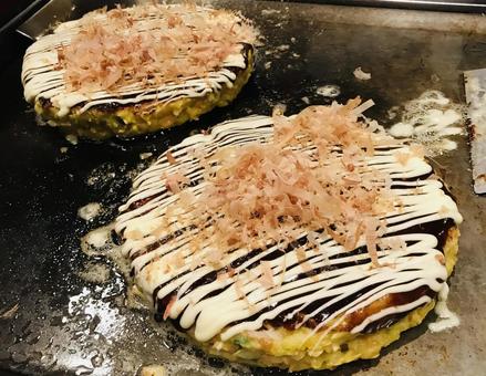 お好み焼き お好み焼き,鉄板焼き,粉もんの写真素材