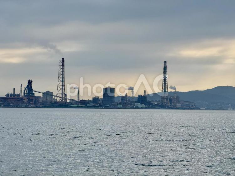 山口県彦島　竹ノ子島の磯辺 海岸線,彦島,瀬戸内海の写真素材