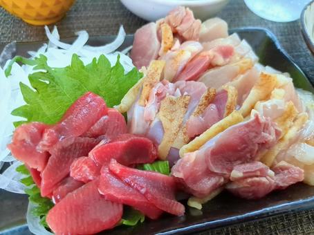鶏の刺身 鶏の刺身 鶏,鳥刺し,鶏肉の写真素材