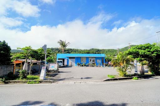 沖縄・与那国島比川の共同売店 沖縄・与那国島比川の共同売店 与那国島,比川,共同売店の写真素材