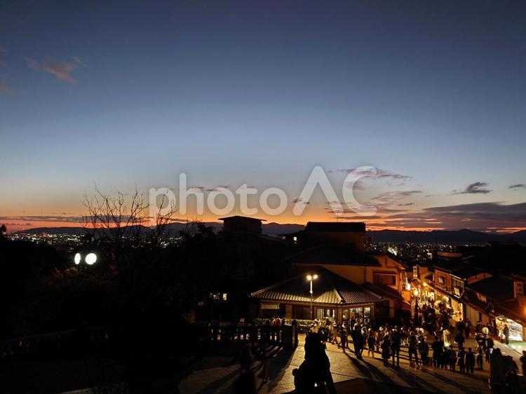 清水坂　夕焼け 清水寺,京都,夕焼けの写真素材