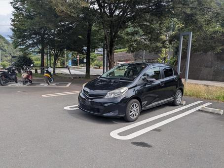 道の駅で一休み 道の駅で一休み ヴィッツ,コンパクトカー,クルマの写真素材