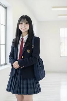 カバンを肩にかけ制服姿の笑顔の女子高生 カバンを肩にかけ制服姿の笑顔の女子高生の写真