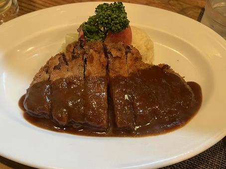 ビーツカツレツ ビーツカツレツの写真