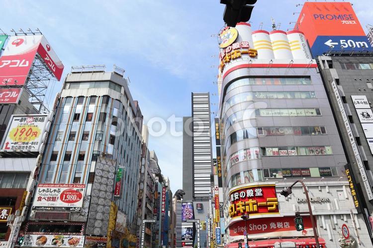 新宿　街並み ビル群,新宿,街並みの写真素材