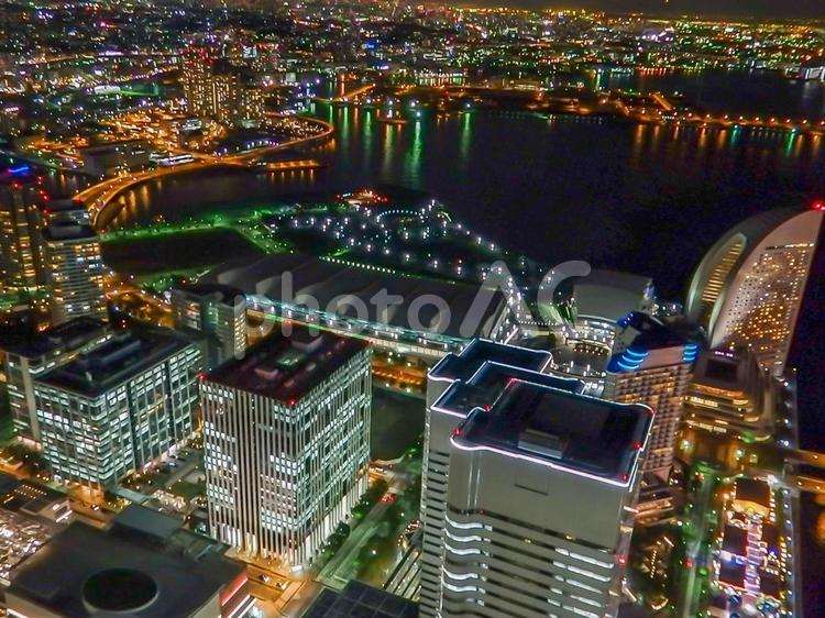 みなとみらいの夜景 みなとみらい,横浜,夕暮れの写真素材
