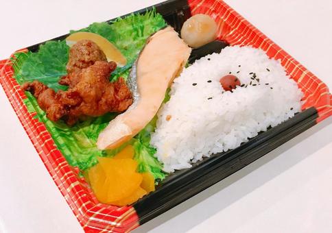 鮭弁当 鮭弁当 鮭弁当,鮭弁,持ち帰りの写真素材