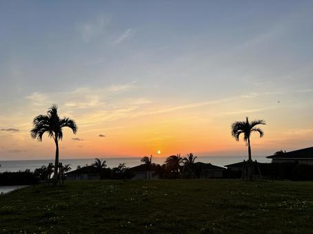 宮古島の夕日 宮古島の夕日 宮古島,夕日,空の写真素材