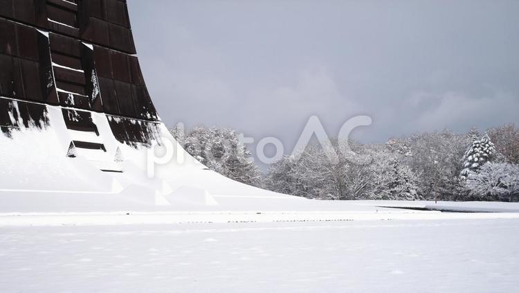 初冬の野幌森林公園 100年記念,シンボル,メモリアルの写真素材