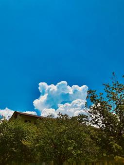 入道雲 碧空,青空,あおぞらの写真素材