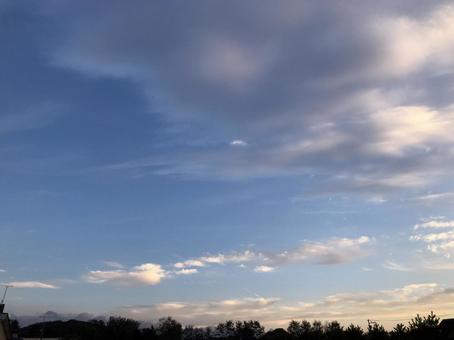 夜明けの空と雲 夜明けの空と雲の写真
