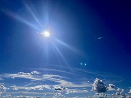 青空と太陽 青空と太陽の写真